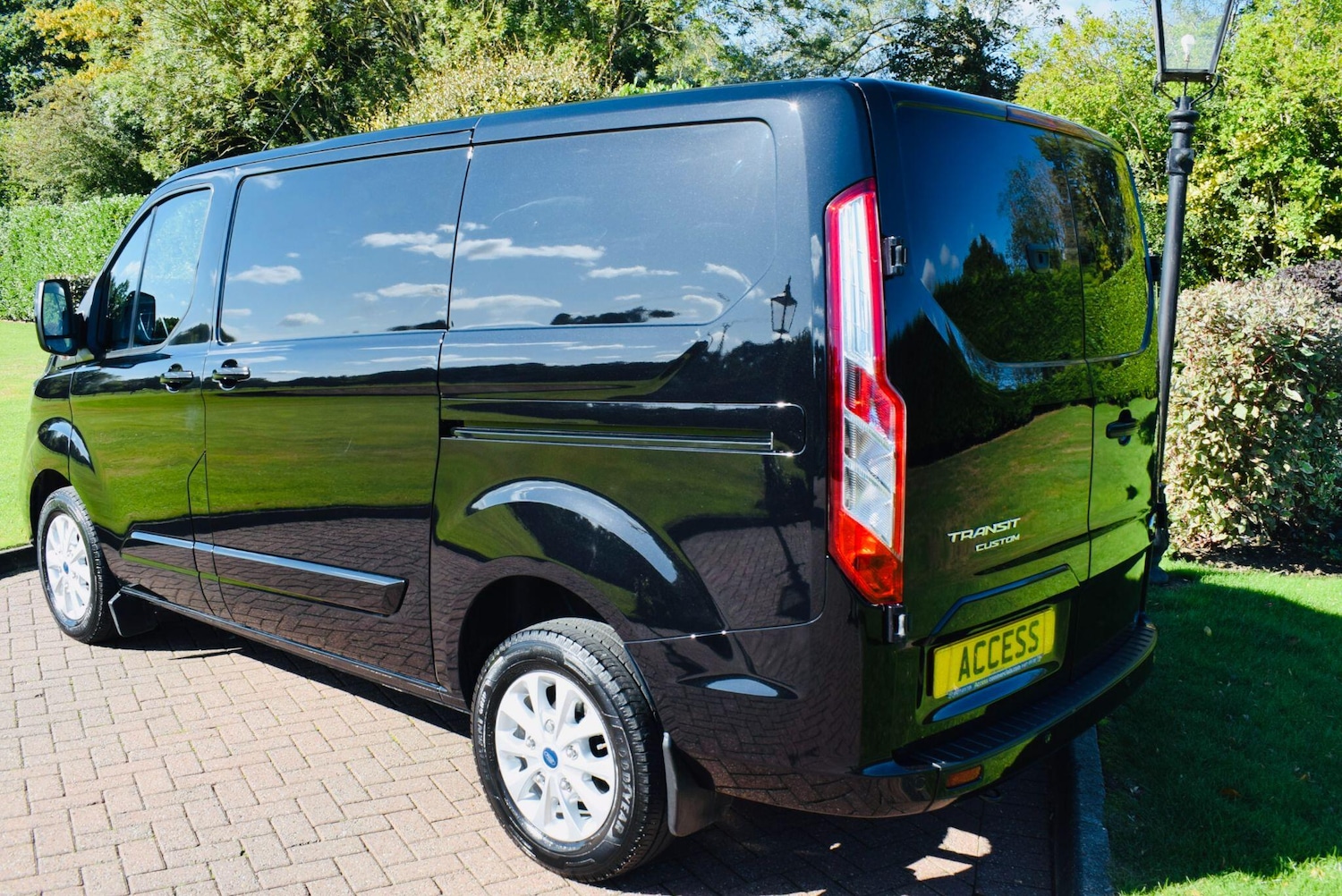 Used Ford Transit Custom 2023 for sale - 76987920: Photo 4