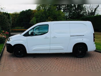 Used Citroen Berlingo 2023 for sale - 79820253: Photo