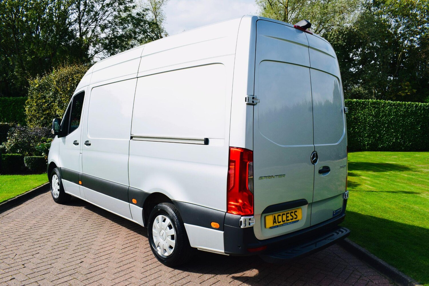 Used Mercedes-Benz Sprinter 2023 for sale - 76020387: Photo 4