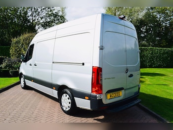 Used Mercedes-Benz Sprinter 2023 for sale - 76020387: Photo 4