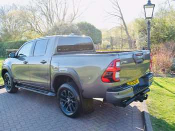 Used Toyota Hilux 2023 for sale - 74242583: Photo