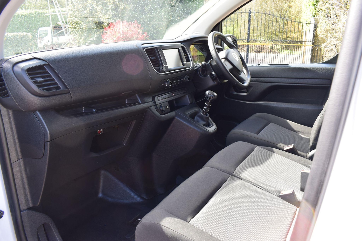 Used Vauxhall Vivaro 2023 for sale - 78072477: Photo 4