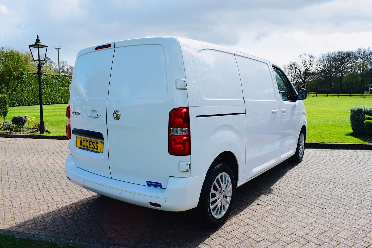 Used Vauxhall Vivaro 2023 for sale - 78072477: Photo 8