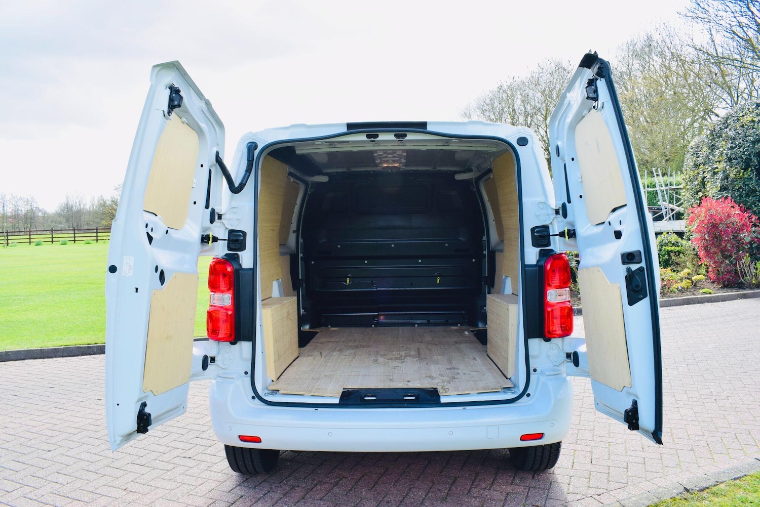 Used Vauxhall Vivaro 2023 for sale - 78072477: Photo 9