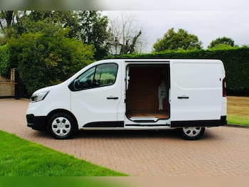 Used Renault Trafic 2023 for sale - 79741140: Photo