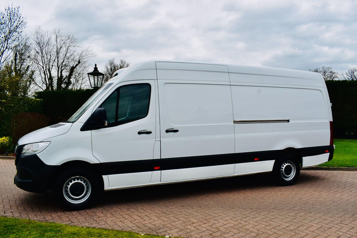 Used Mercedes-Benz Sprinter 2023 for sale - 78100102: Photo 2