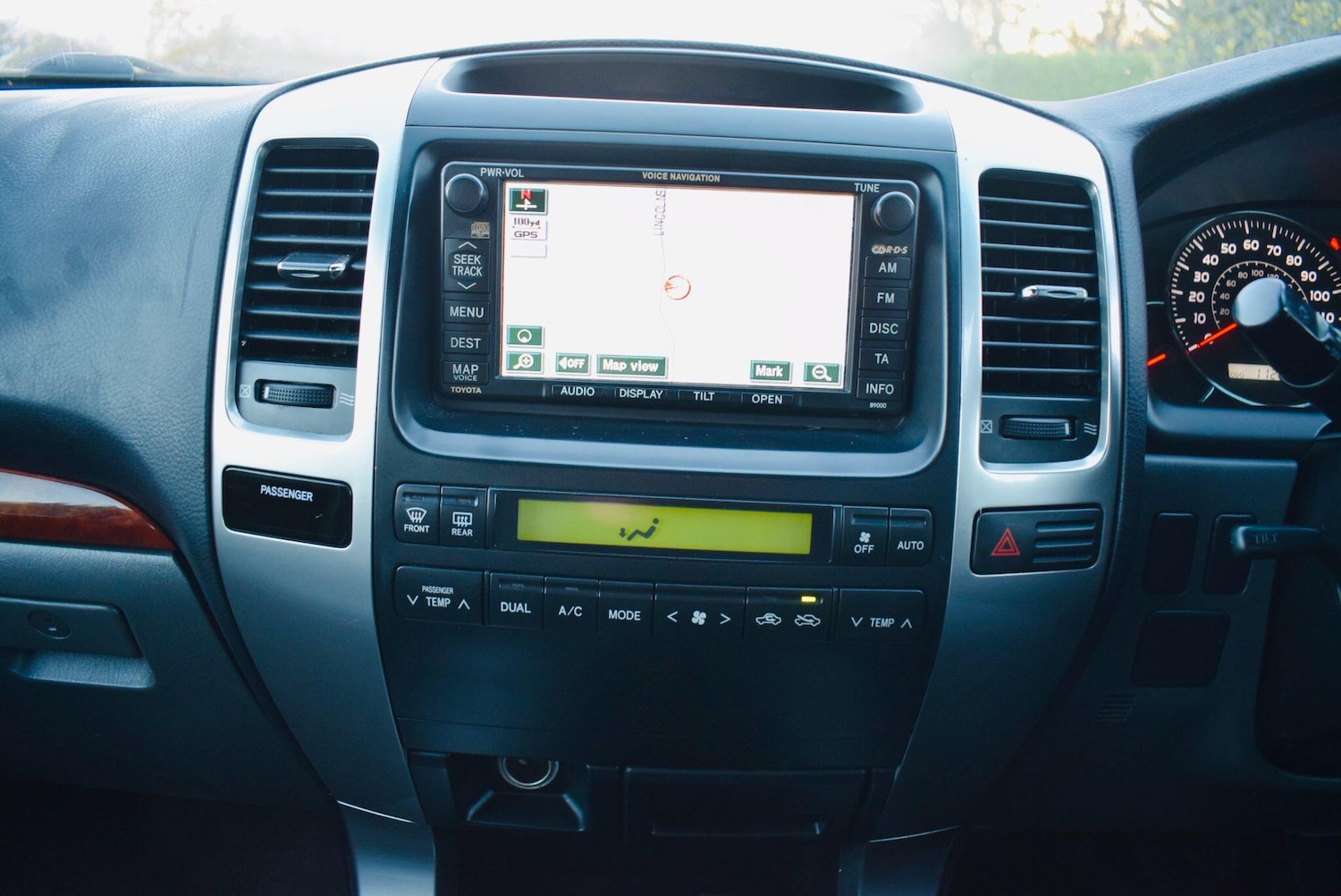 Used Toyota Land Cruiser for sale - 77808919: Photo 15