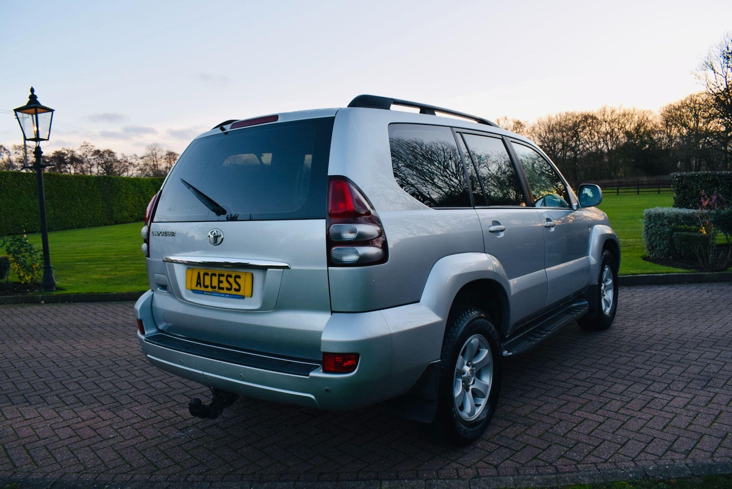 Used Toyota Land Cruiser for sale - 77808919: Photo 4