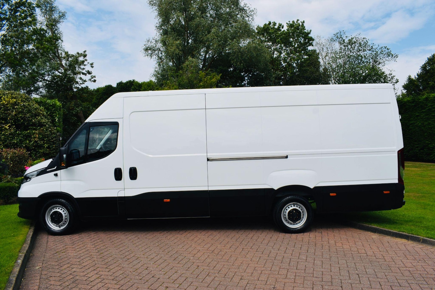 Used Iveco Daily 2021 for sale - 76987890: Photo 2