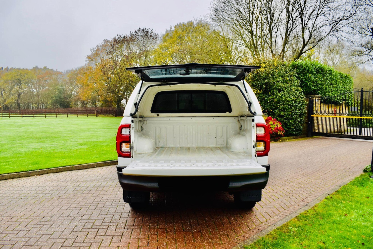 Used Toyota Hilux 2022 for sale - 76606854: Photo 5