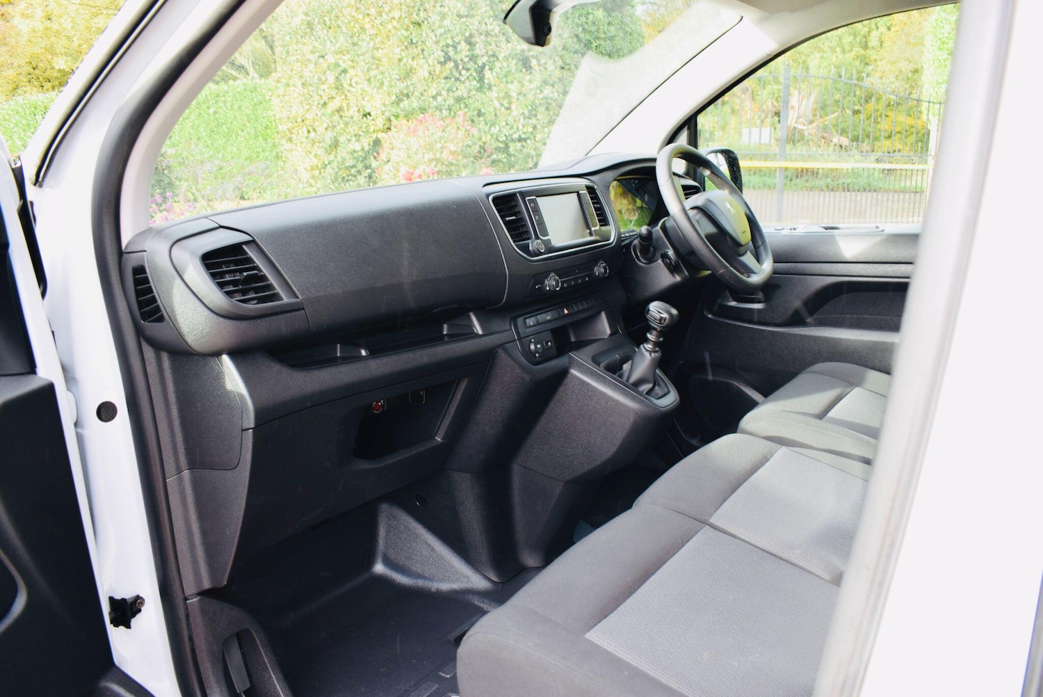 Used Peugeot Expert 2023 for sale - 76994530: Photo 11