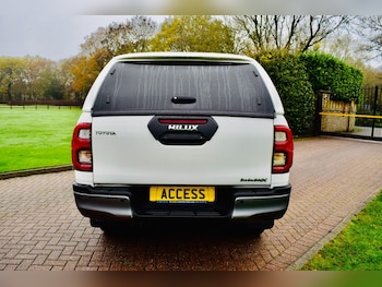 Used Toyota Hilux 2022 for sale - 76990562: Photo