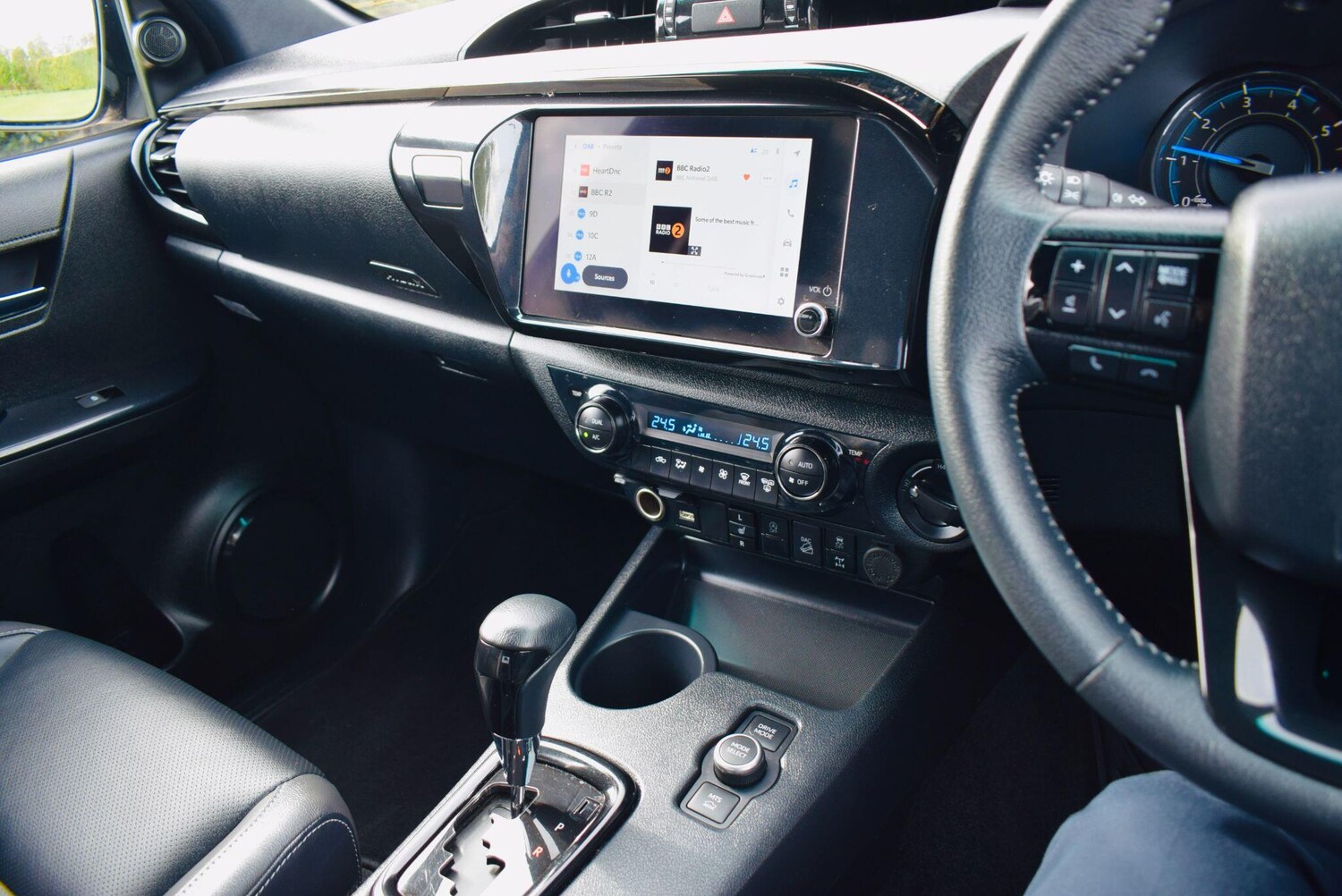 Used Toyota Hilux for sale - 78205000: Photo 16