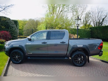 Used Toyota Hilux 2025 for sale - 78205000: Photo