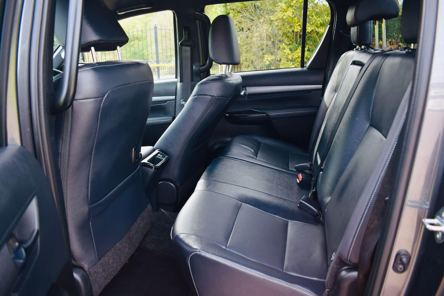 Used Toyota Hilux for sale - 78205000: Photo 5