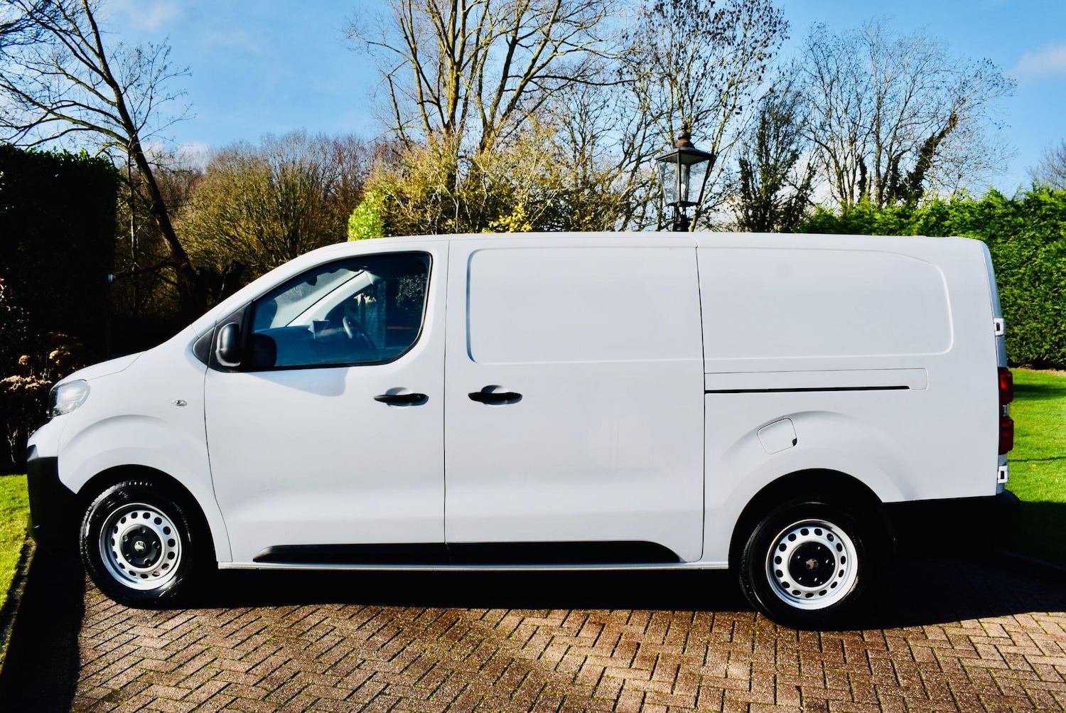 Used Vauxhall Vivaro 2024 for sale - 77359224: Photo 2