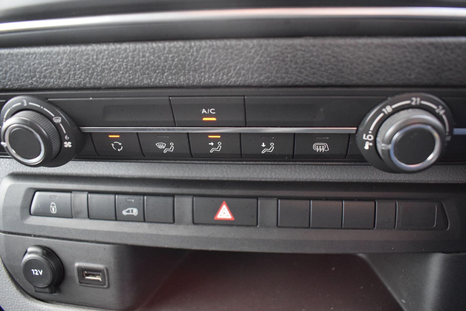 Used Vauxhall Vivaro 2022 for sale - 76175589: Photo 16