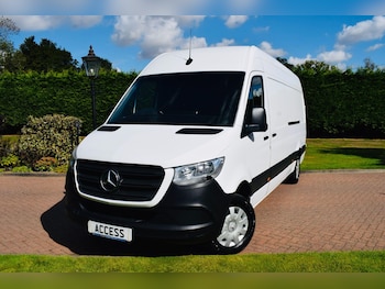 Mercedes-Benz Sprinter feature image
