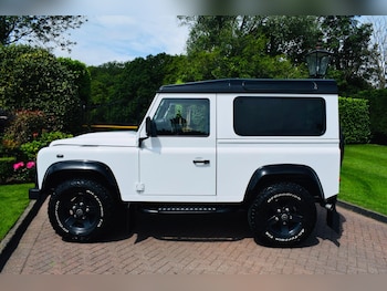 Used Land Rover Defender 90 2015 for sale - 78859666: Photo