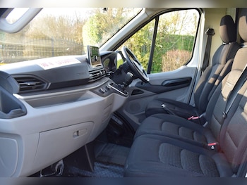 Used Maxus Deliver 9 2022 for sale - 78347680: Photo