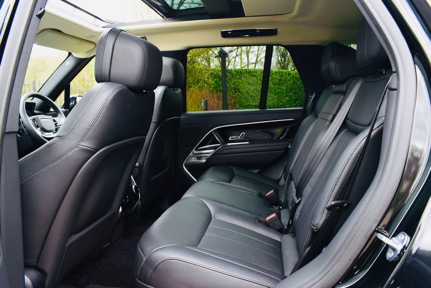 Used Land Rover Range Rover 2025 for sale - 77898587: Photo 10