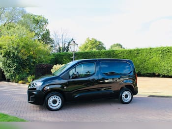 Used Citroen Berlingo 2024 for sale - 79634710: Photo