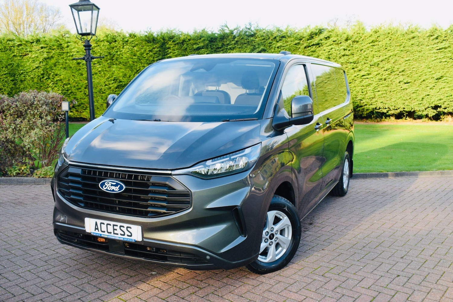 Used Ford Transit Custom 2024 for sale - 76619687: Photo 1