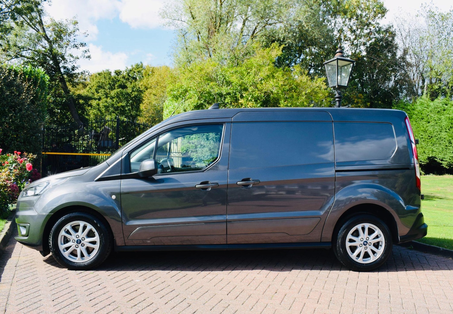 Used Ford Transit Connect 2022 for sale - 76990317: Photo 2