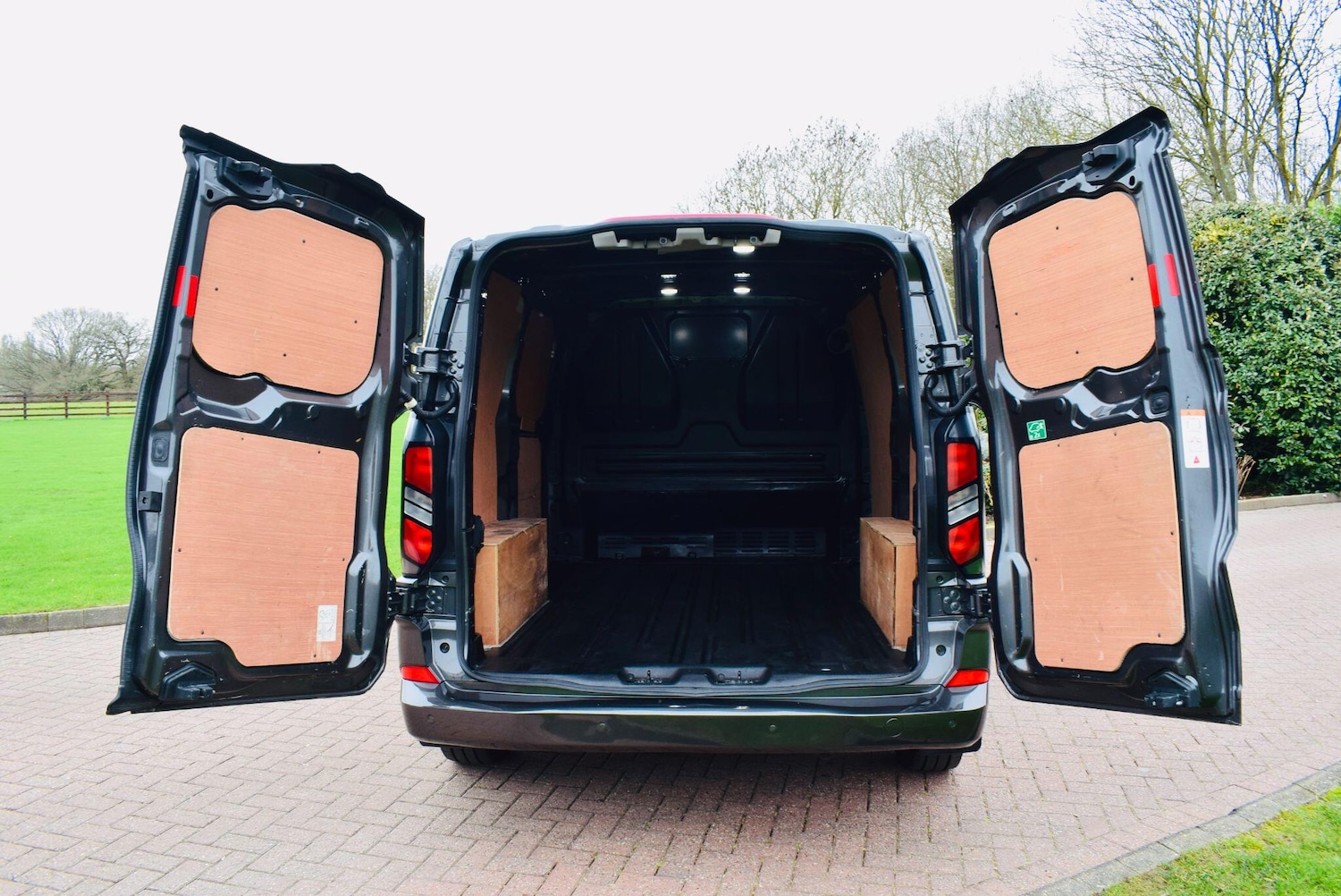 Used Ford Transit Custom 2023 for sale - 77597828: Photo 9