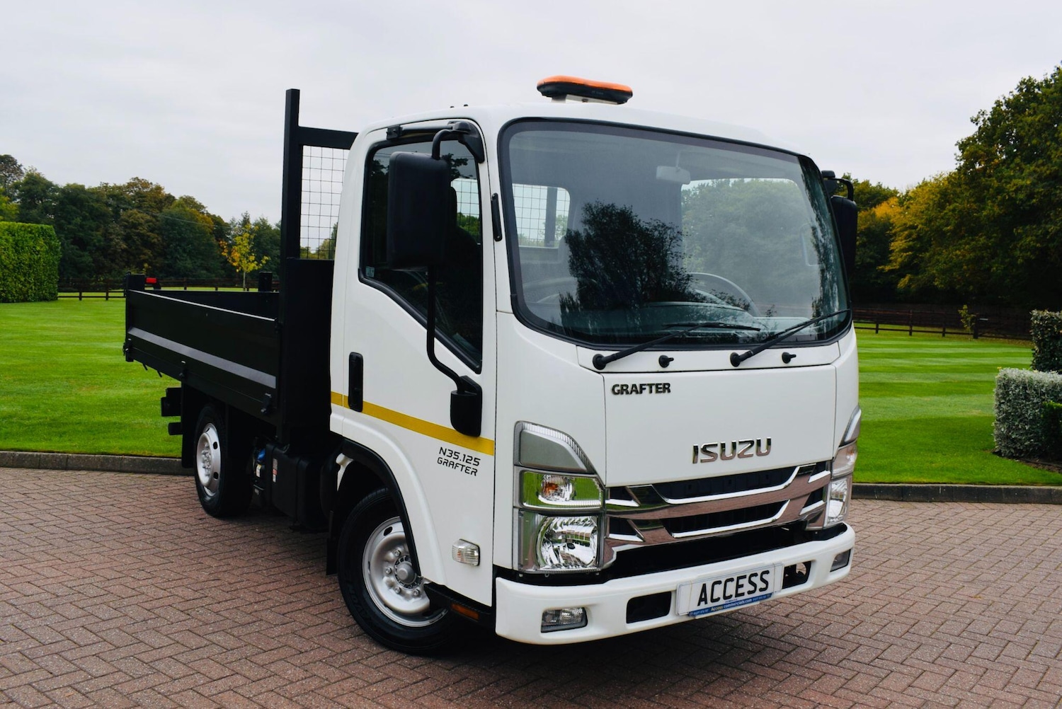 Used Isuzu Grafter 2022 for sale - 76326738: Photo 8