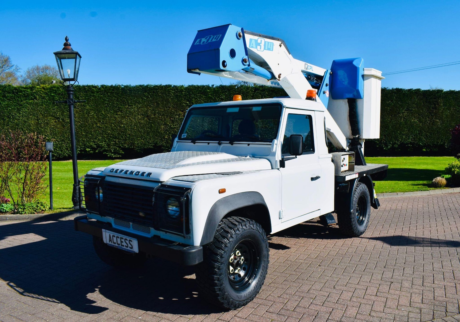 Used Land Rover Defender 2015 for sale - 78157181: Photo 3
