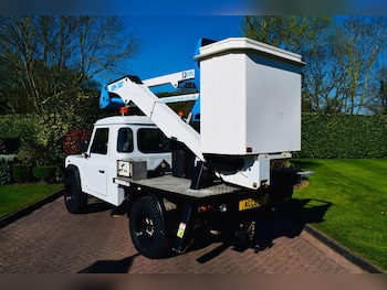 Used Land Rover Defender 2015 for sale - 78157181: Photo