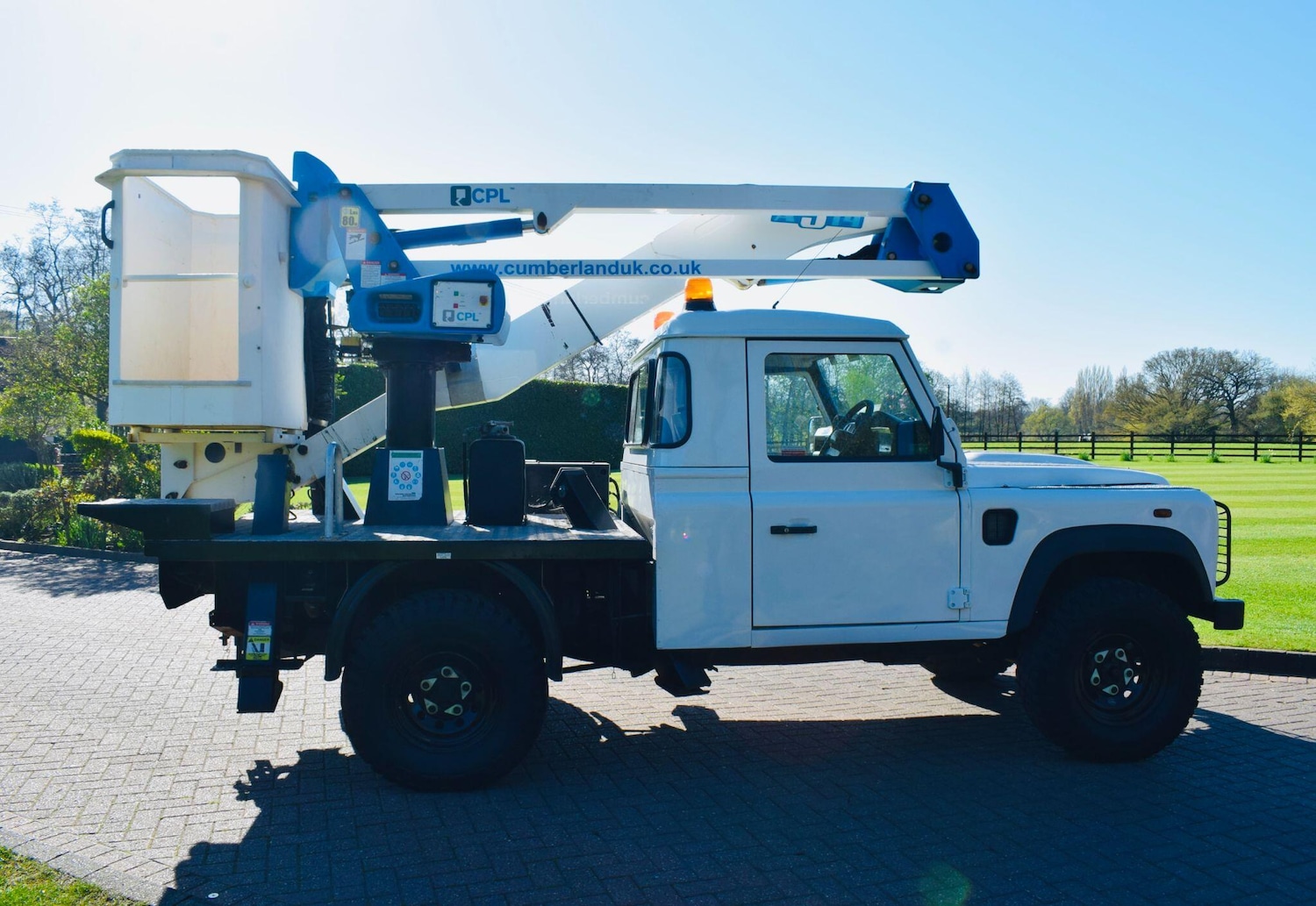 Used Land Rover Defender 2015 for sale - 78157181: Photo 7