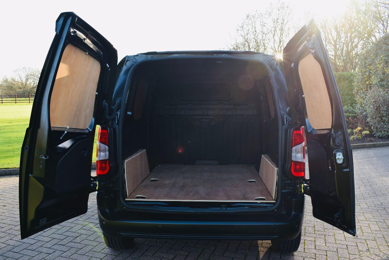 Used Citroen Berlingo 2024 for sale - 77455499: Photo 5