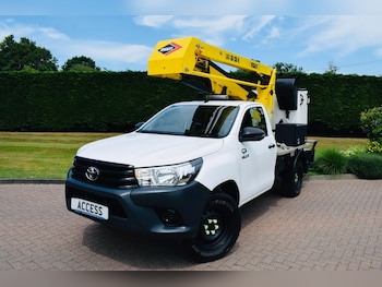 Used Toyota Hilux 2018 for sale - 79180923: Photo