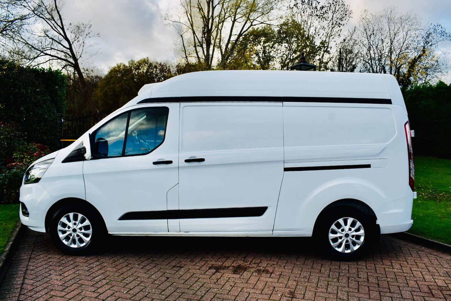 Used Ford Transit Custom 2022 for sale - 76620437: Photo 2