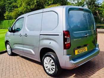 Used Peugeot Partner 2021 for sale - 75449942: Photo