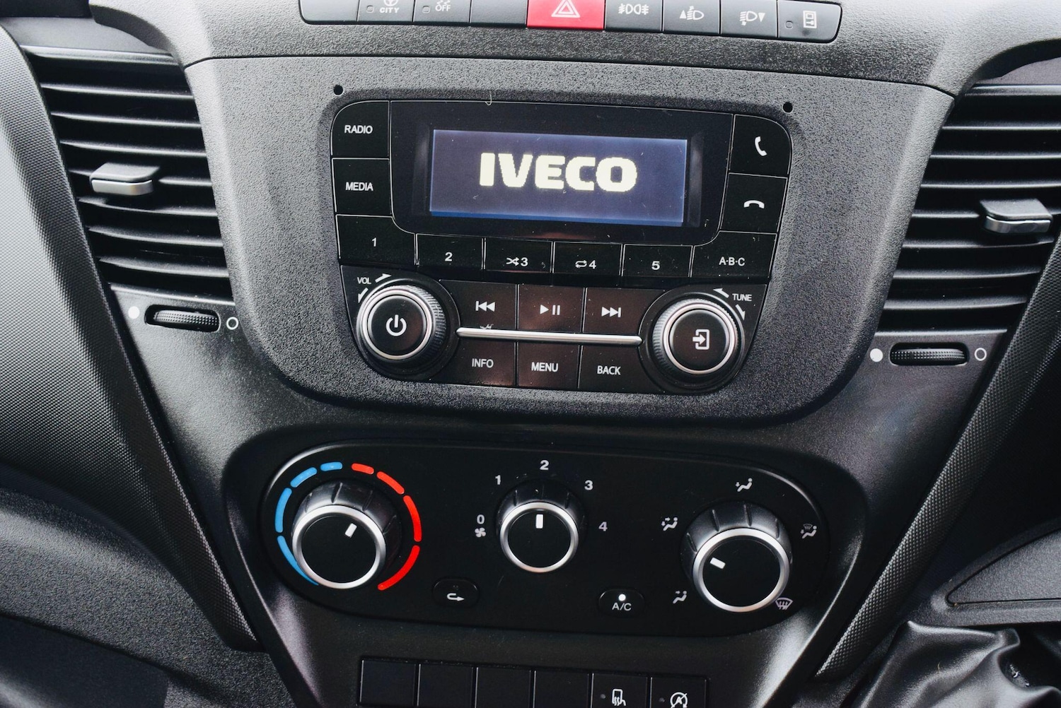 Used Iveco Daily 2023 for sale - 76991958: Photo 13