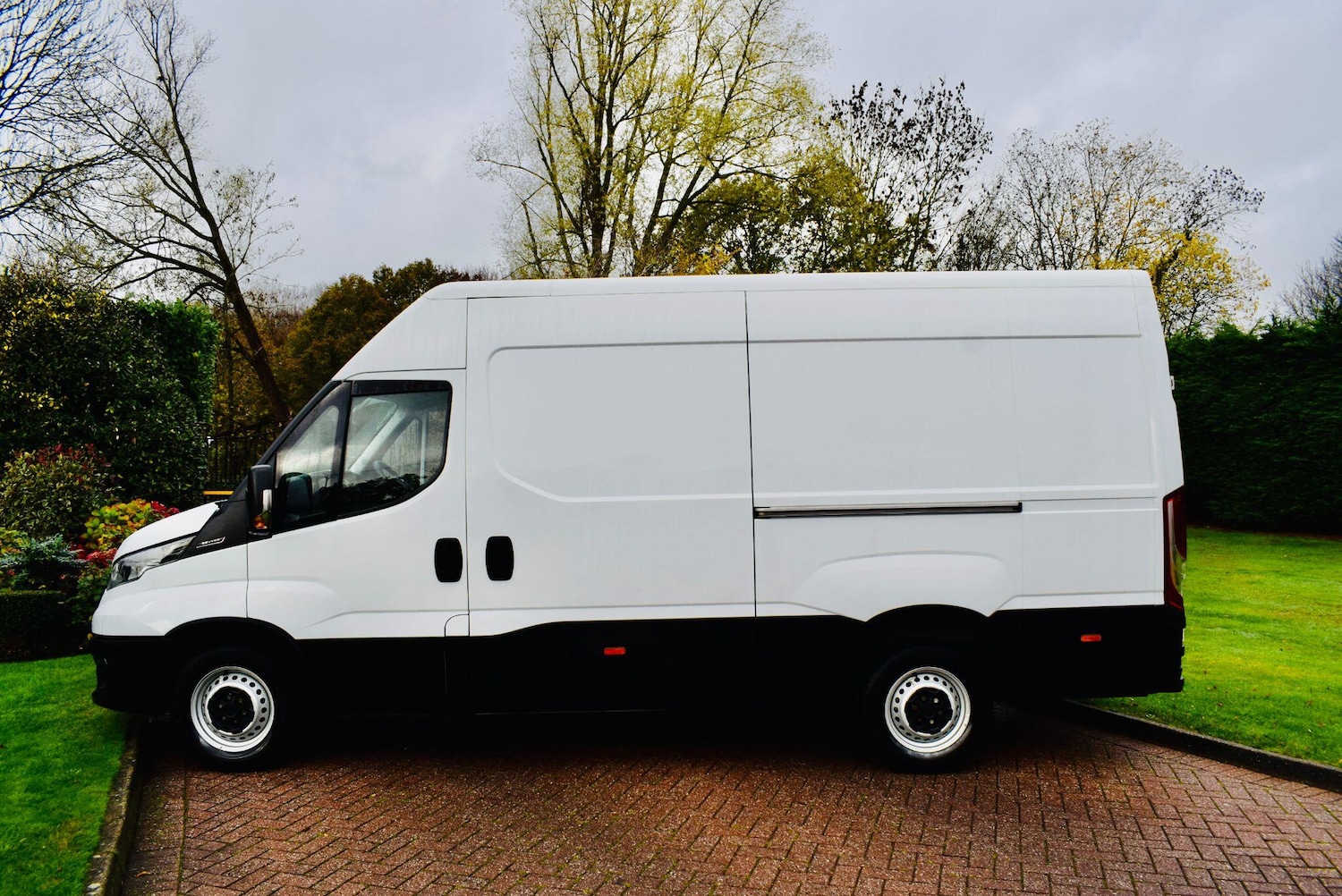 Used Iveco Daily 2023 for sale - 76991958: Photo 2