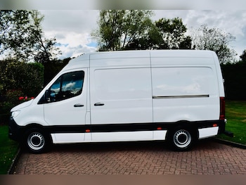 Used Mercedes-Benz Sprinter 2024 for sale - 76109210: Photo 2