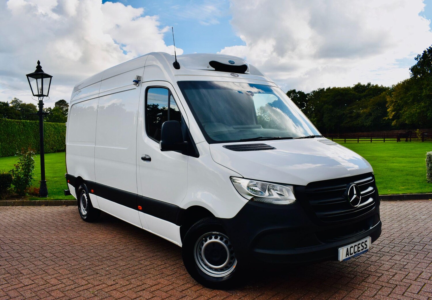 Used Mercedes-Benz Sprinter 2024 for sale - 76109210: Photo 9