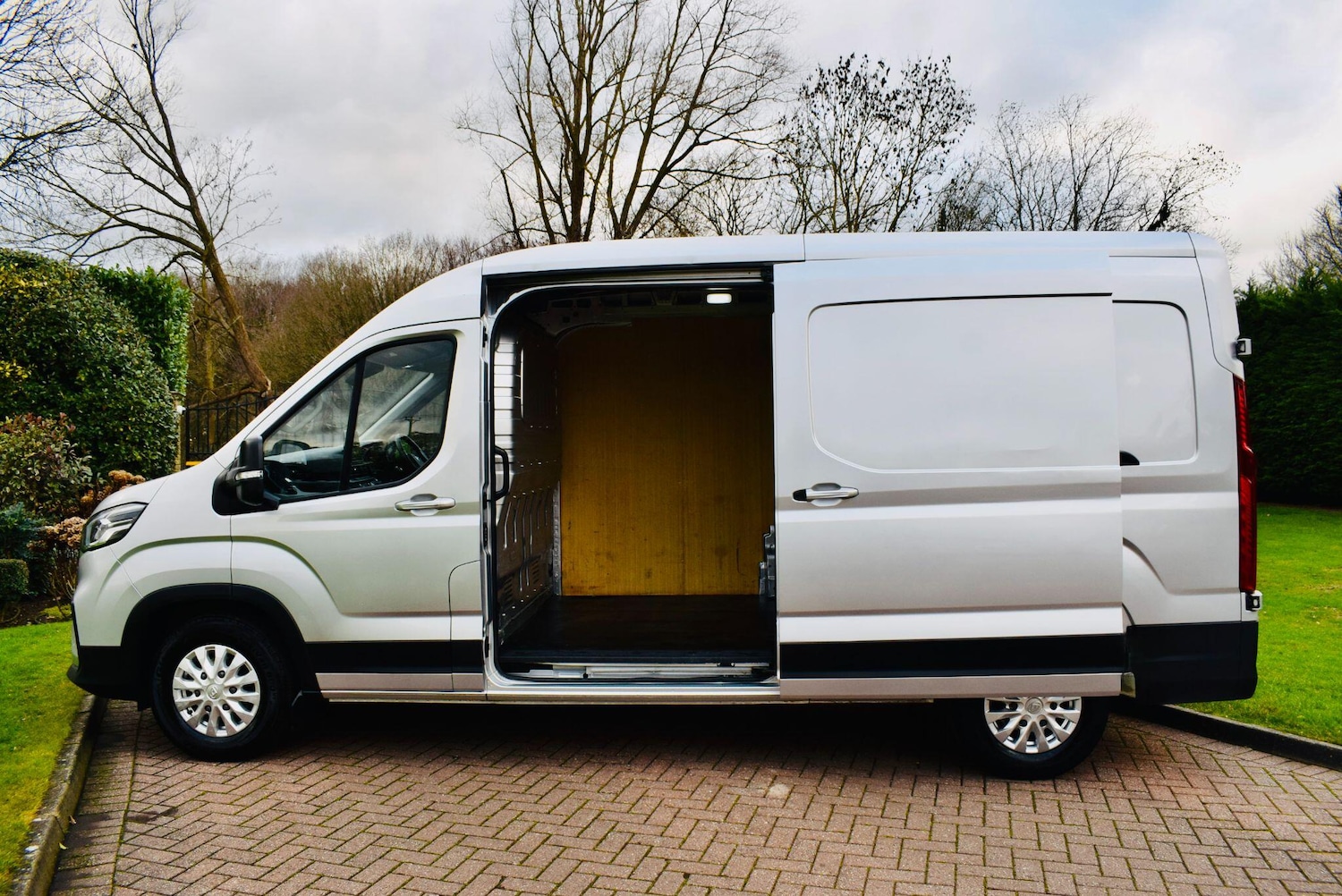 Used Maxus Deliver 9 2024 for sale - 77279374: Photo 2