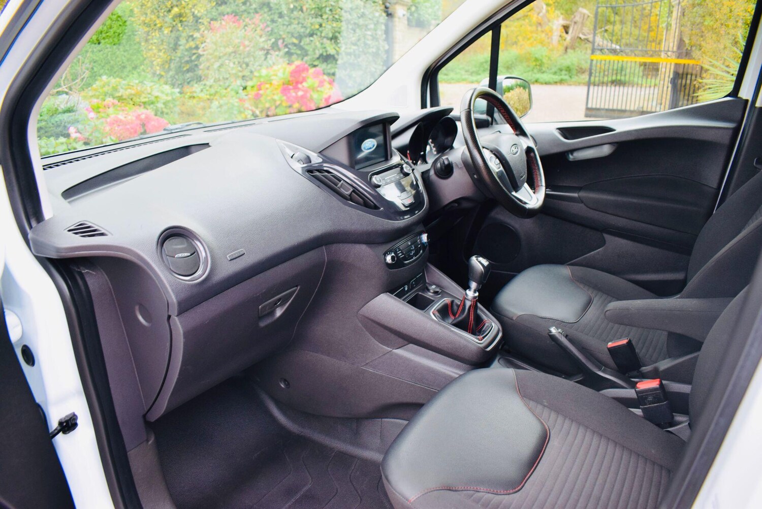 Used Ford Transit Courier 2023 for sale - 76457549: Photo 4