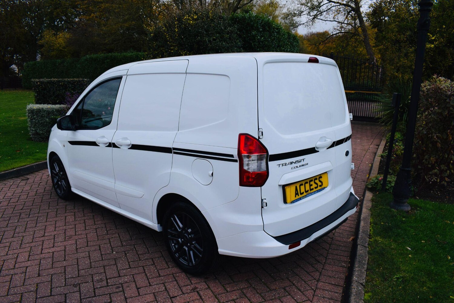Used Ford Transit Courier 2023 for sale - 76457549: Photo 6