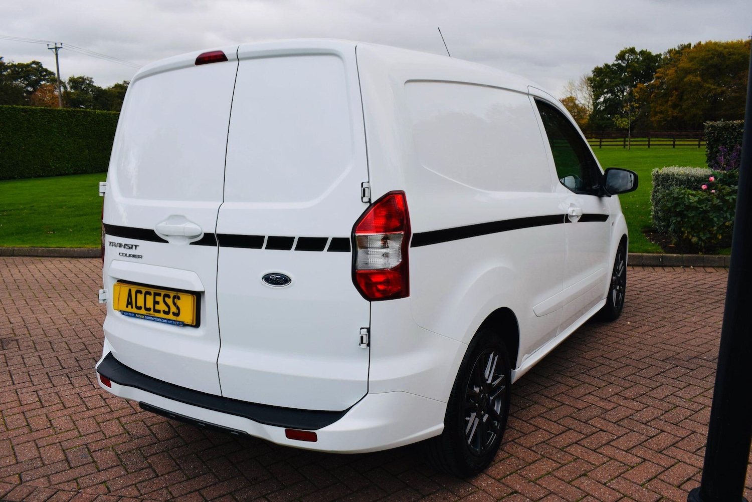 Used Ford Transit Courier 2023 for sale - 76457549: Photo 8