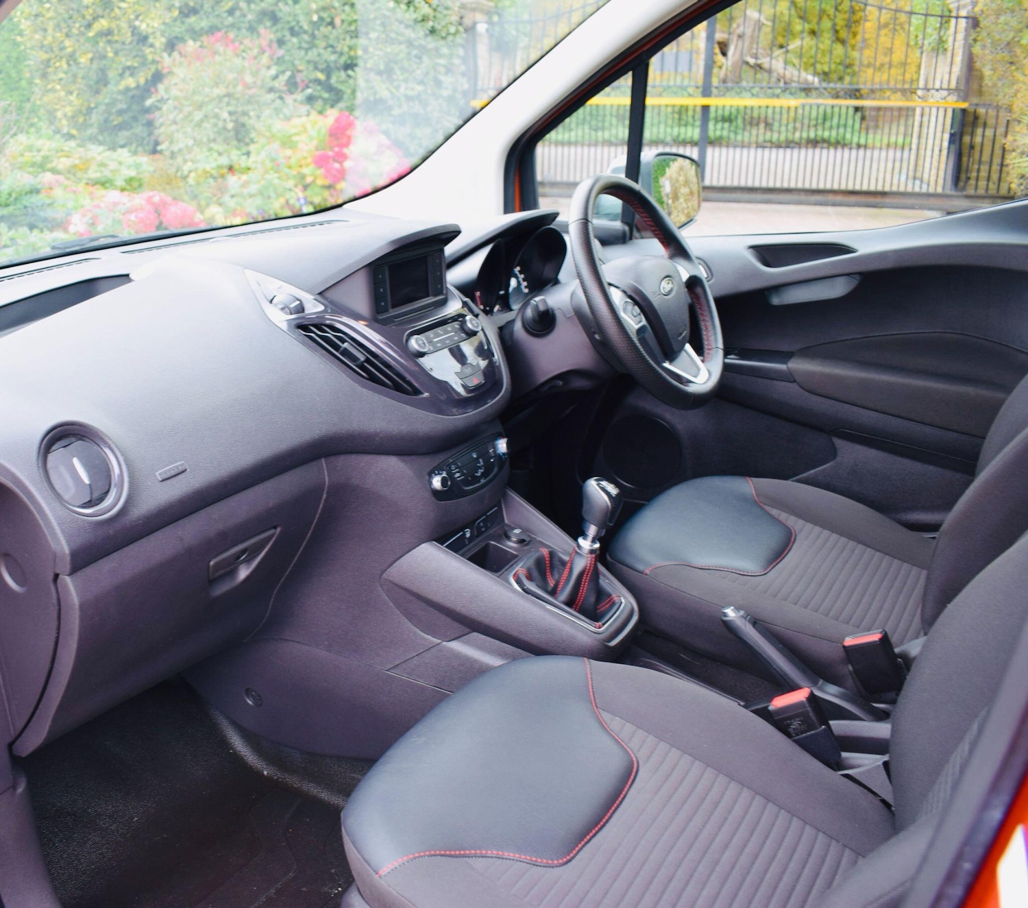 Used Ford Transit Courier 2023 for sale - 76472692: Photo 4