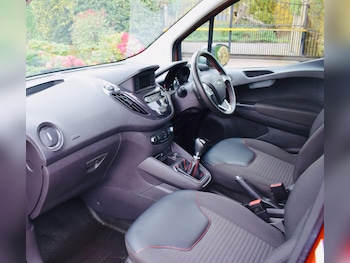 Used Ford Transit Courier 2023 for sale - 76472692: Photo