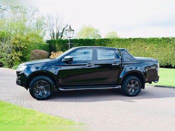 Used Isuzu D-Max 2023 for sale - 78231046: Photo