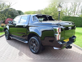 Used Isuzu D-Max 2023 for sale - 78231046: Photo