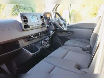 Used Mercedes-Benz Sprinter 2022 for sale - 76802398: Photo